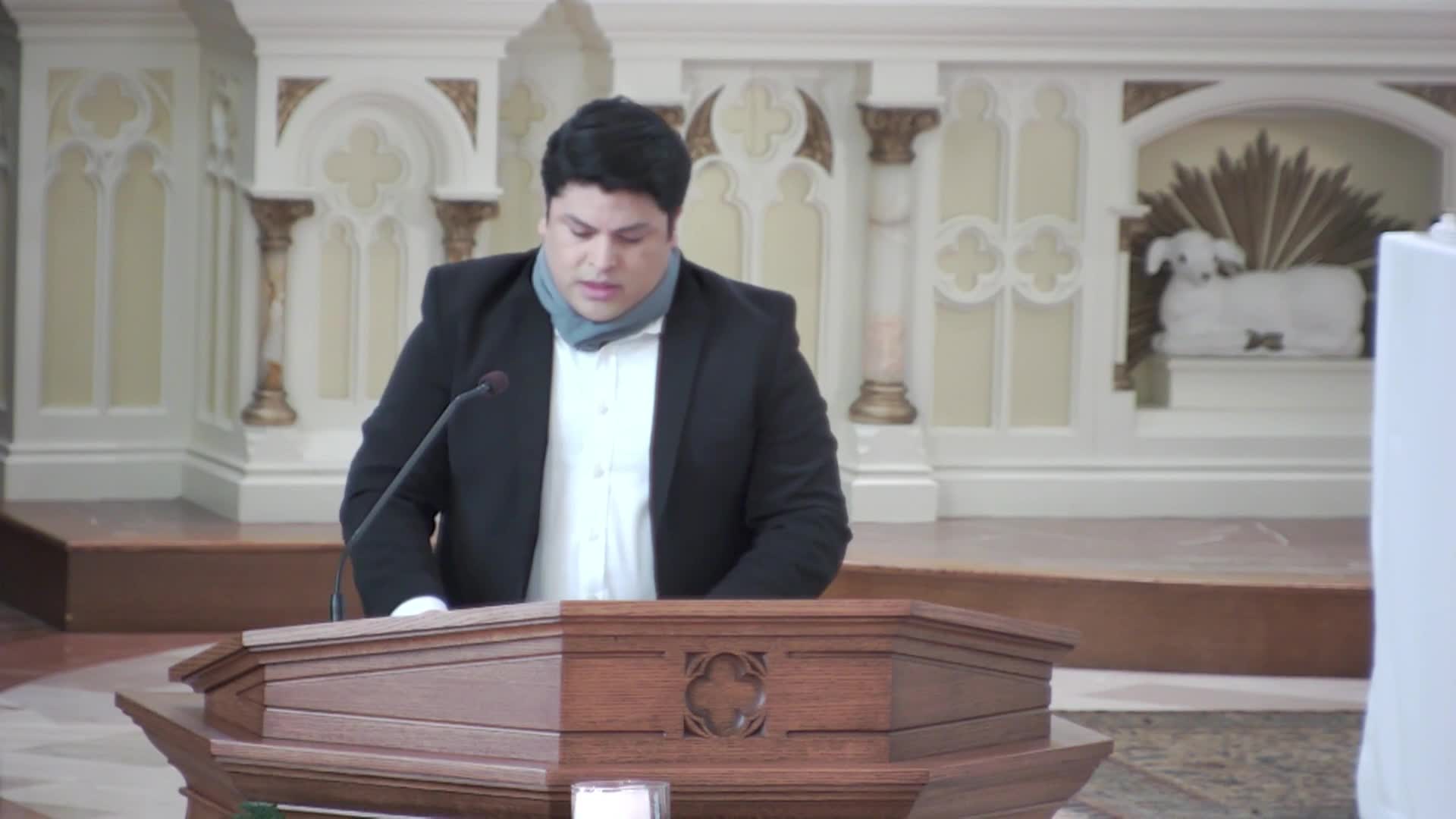 Holy Redeemer Catholic Church: Misa en español