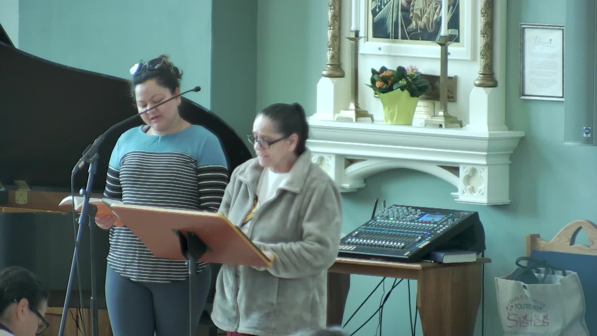 Holy Redeemer Catholic Church: Misa en español