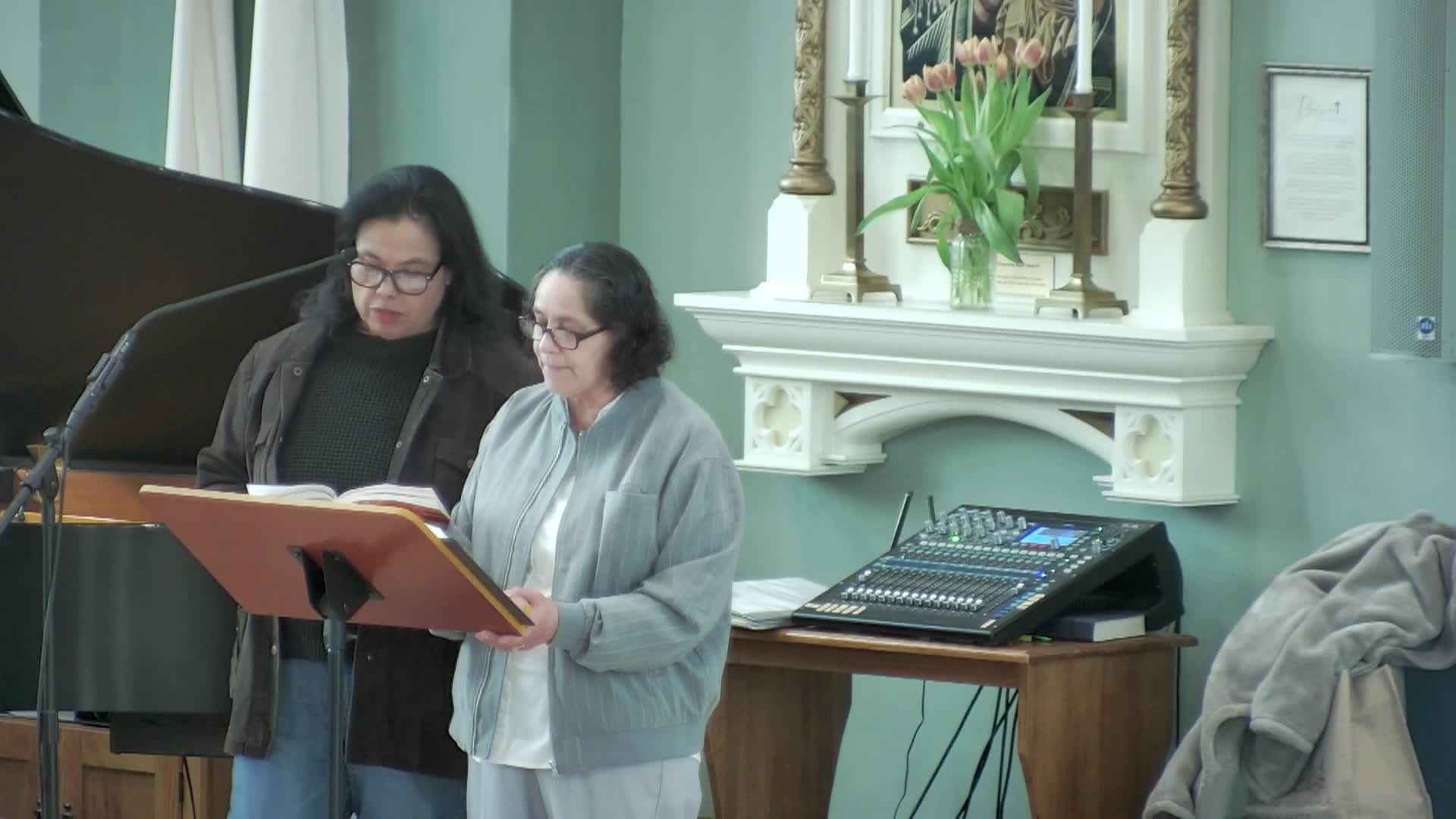 Holy Redeemer Catholic Church: Misa en español